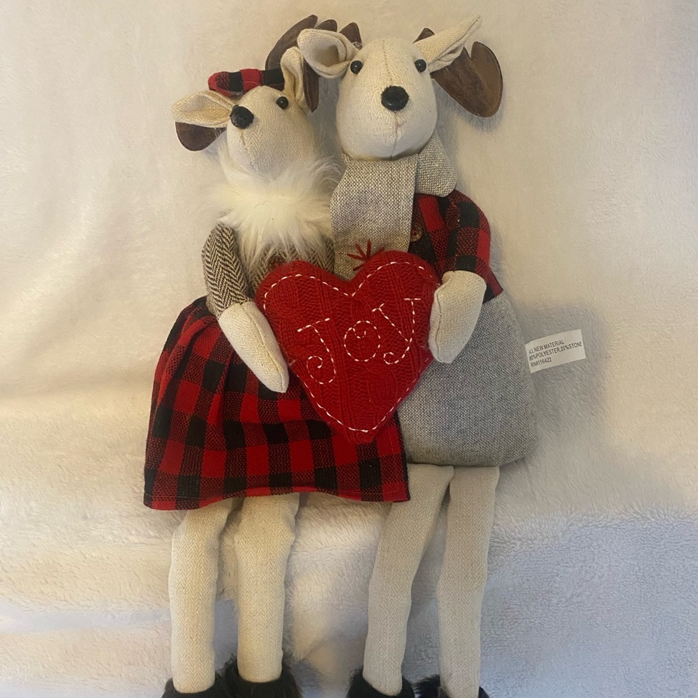 Plaid Holiday Reindeer Couple with Red Heart
